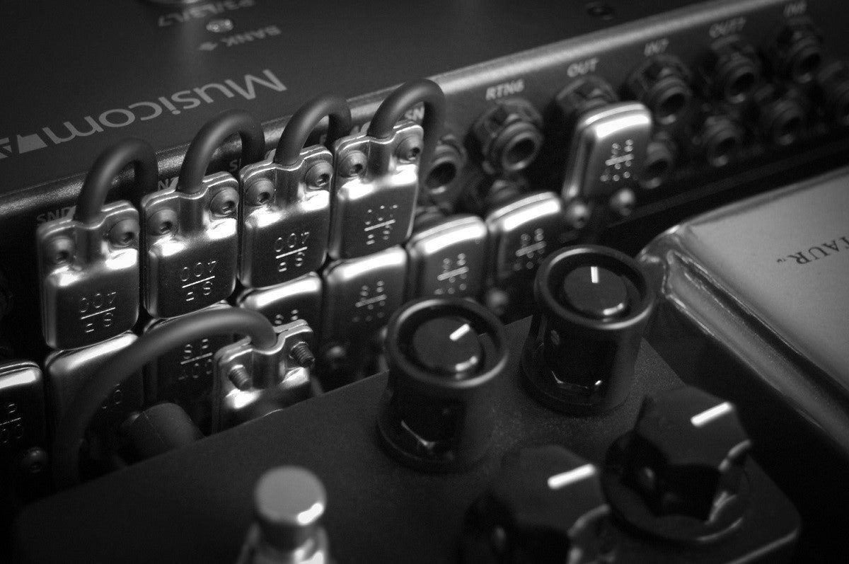 Squareplug SP400 – Alphatone Audio Squareplug SP400 – Alphatone Audio